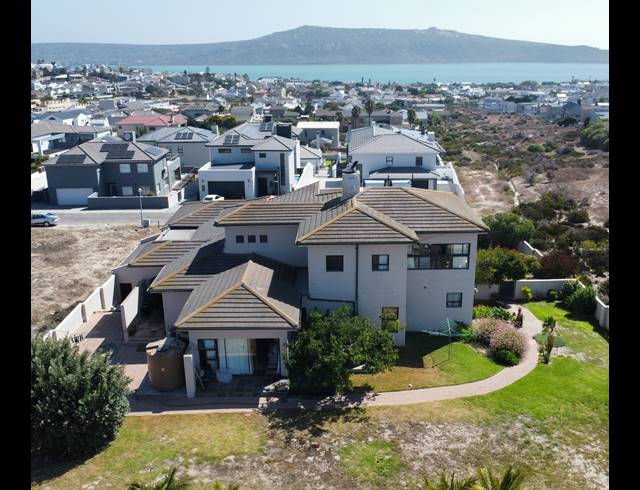 5 BEDROOM FREEHOLD FOR SALE IN MYBURGH PARK